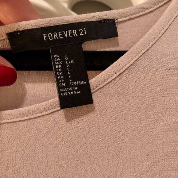 Dress - Picture 4 of 7